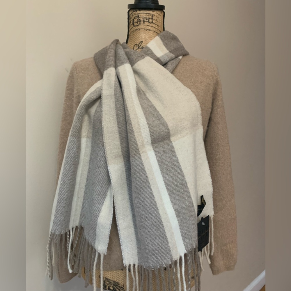 IWT 100% wool unisex tan neutral-block fringed scarf NWT made in Italy
